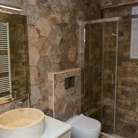 Nikole's Luxury 180m2