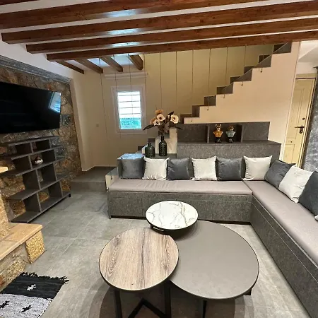 Nikole's Luxury 180m2 Дом отдыха *