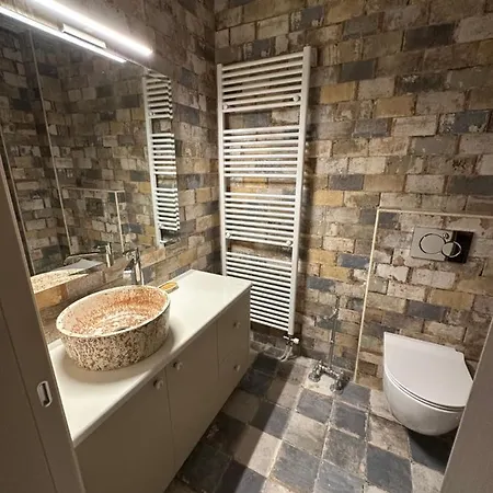 펜션 Nikole's Luxury 180m2 Tirós