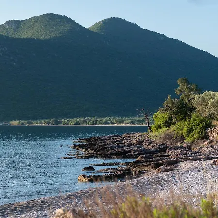 Nikole's Luxury 180m2 Дом отдыха Тирос