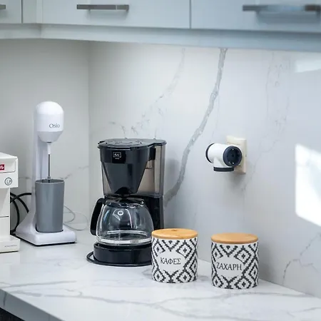 Дом отдыха Nikole's Luxury 180m2 Тирос