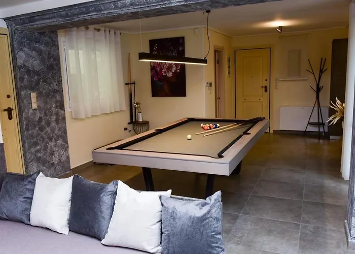 Nikole's Luxury 180m2 Tirós