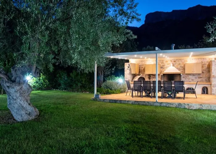 Nikole's Luxury 180m2 Vakantiehuis