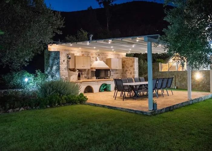 Vakantiehuis Nikole's Luxury 180m2 *