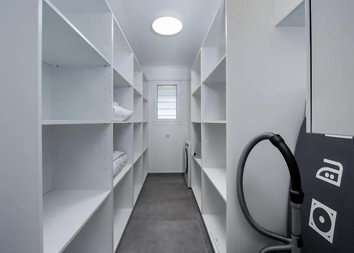 Nikole's Luxury 180m2 Tirós