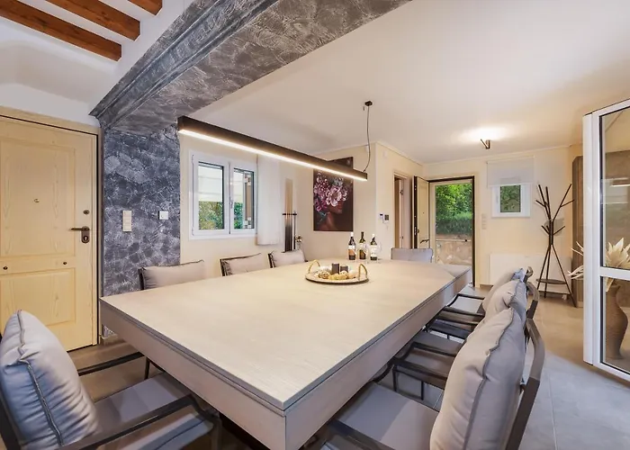 Nikole's Luxury 180m2 *