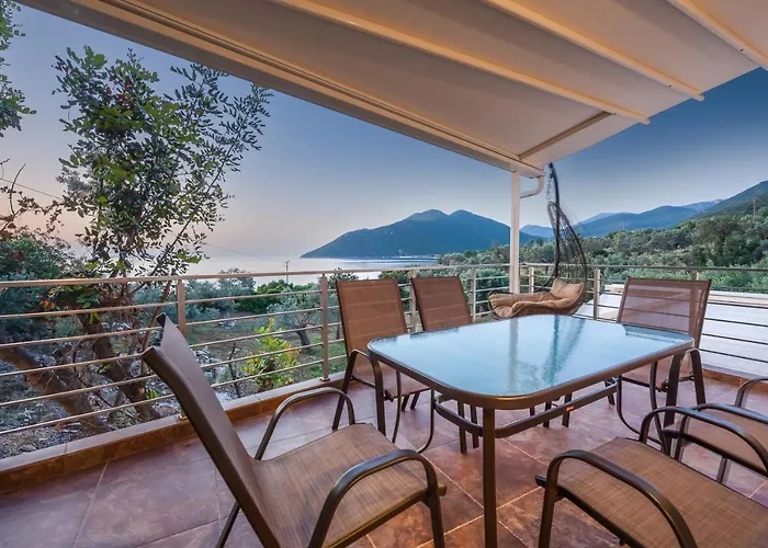 Vakantiehuis Nikole's Luxury 180m2 Tirós